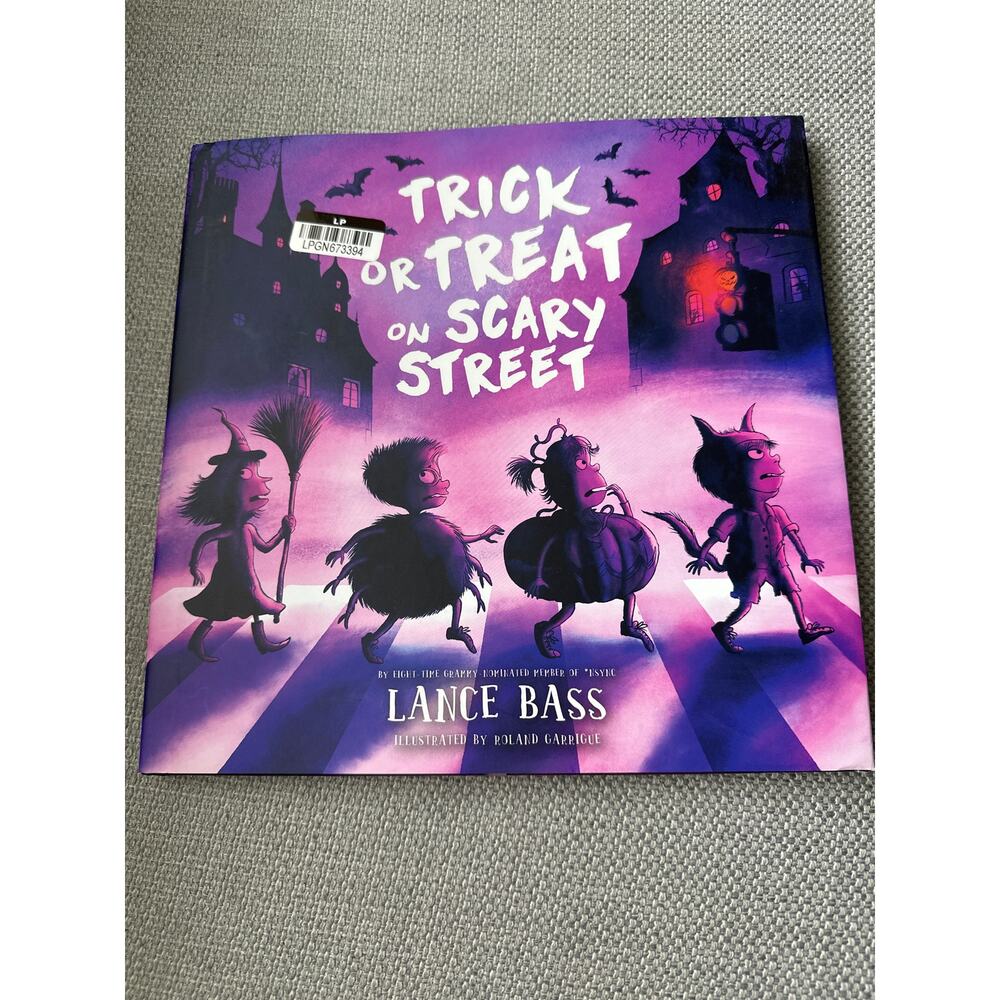 🔴Trick or Treat on Scary Street by Lance Bass, Roland Garrigue (Illustrator)‎